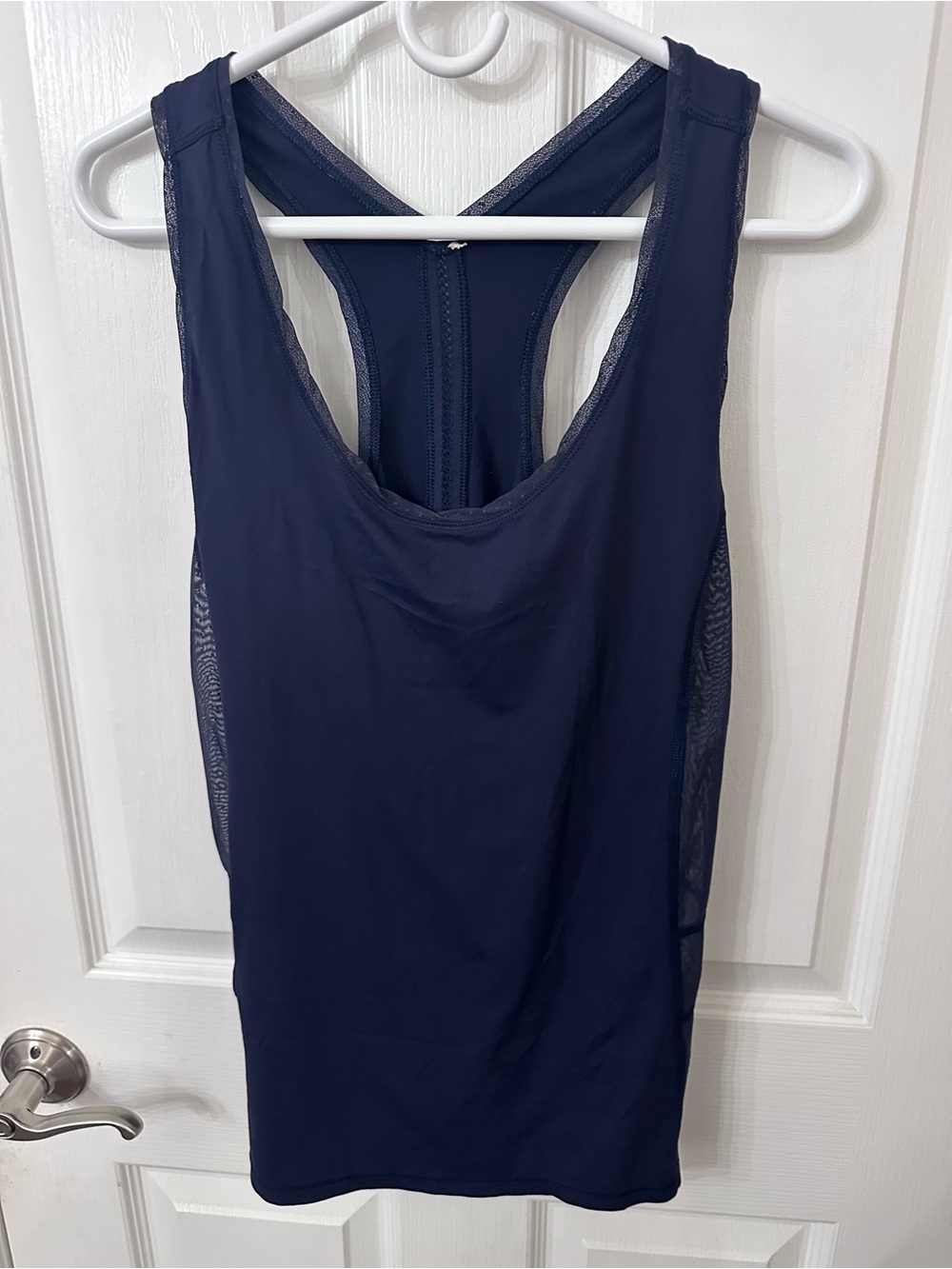 Lululemon Embodiment Tank Top Midnight Navy Mesh, size 10